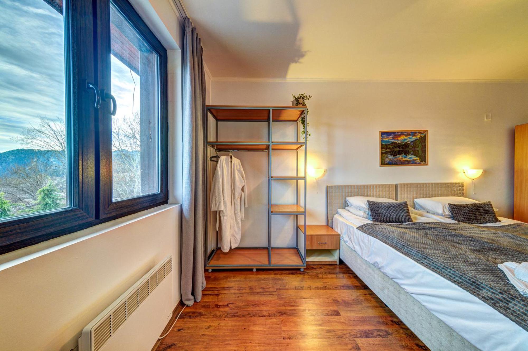 Silver Hills Rooms & Apartments With Free Parking Smoljan Exterior foto